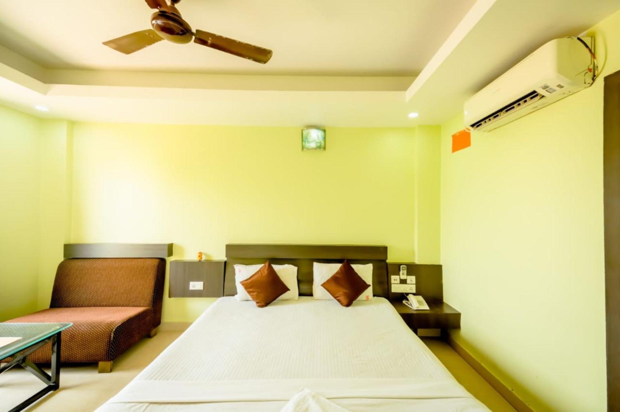 Deep Ganga Inn Near Sea Beach By Morservices Puri Exterior photo