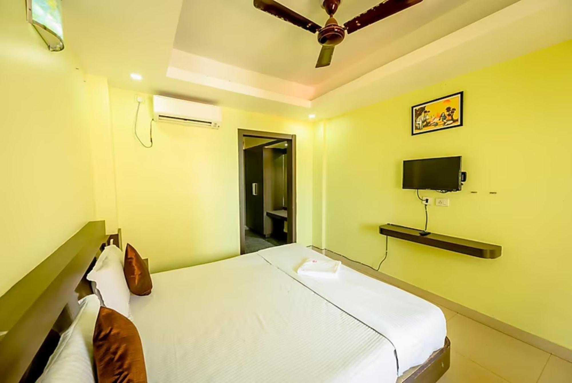 Deep Ganga Inn Near Sea Beach By Morservices Puri Exterior photo