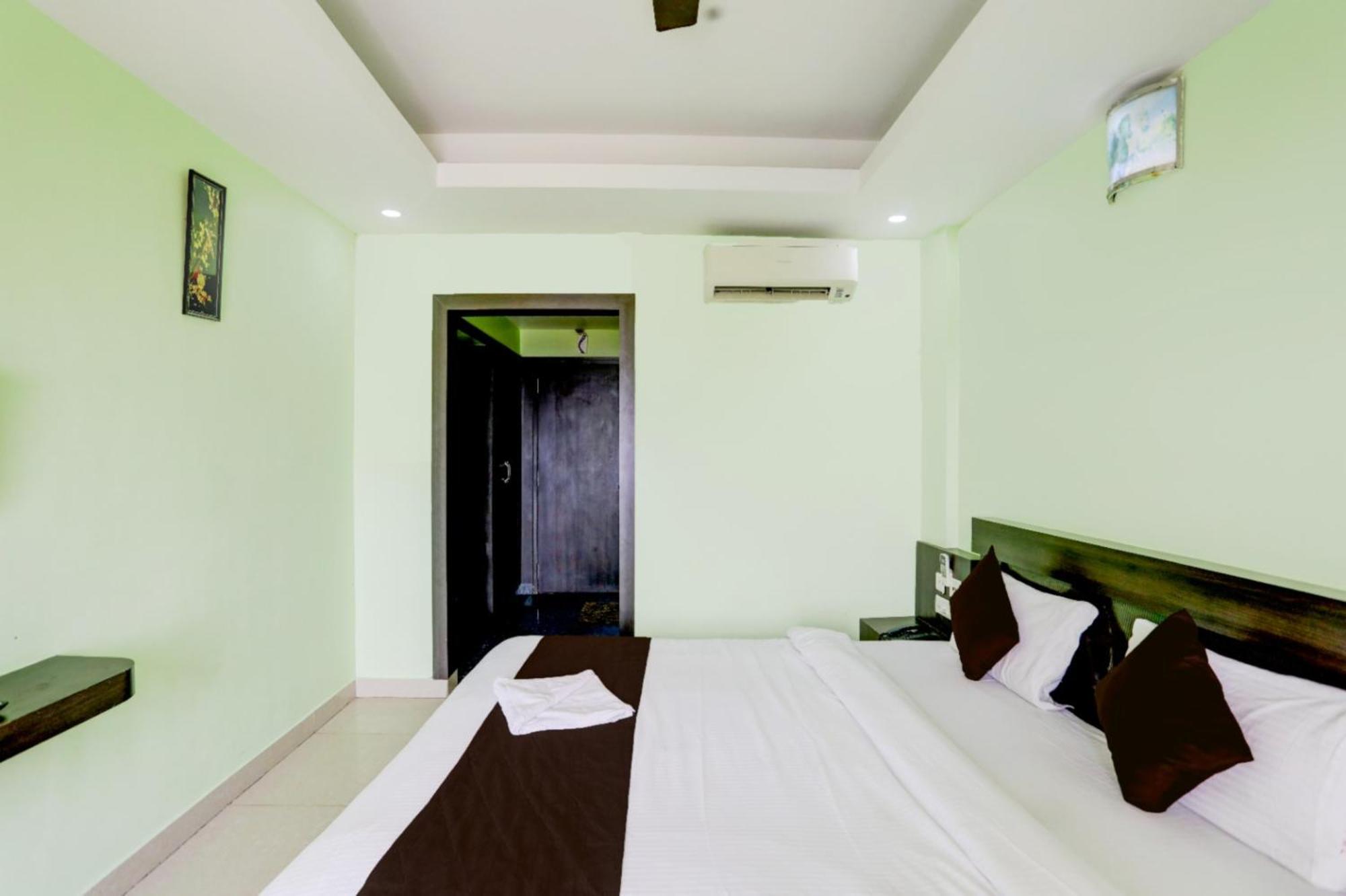 Deep Ganga Inn Near Sea Beach By Morservices Puri Exterior photo