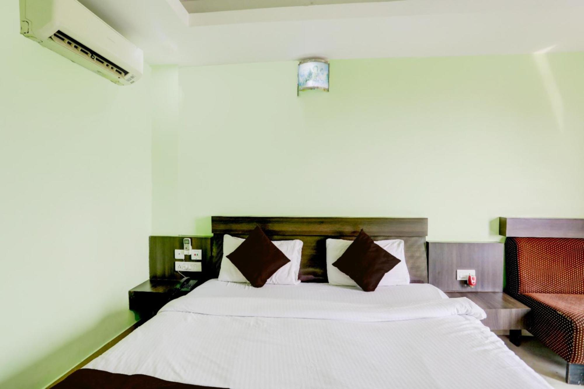 Deep Ganga Inn Near Sea Beach By Morservices Puri Exterior photo